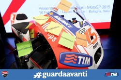 Tim-Ducati-guardaavanti