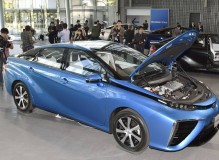 b-fuelcell-b-20141216-870x570