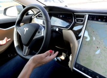 tesla-model-s-autopilot